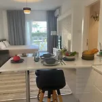 Family Friendly Modern Flat In Caesar &spa, Long Iskele, Kktc Daire