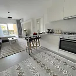 Family Friendly Modern Flat In Caesar &spa, Long Iskele, Kktc *